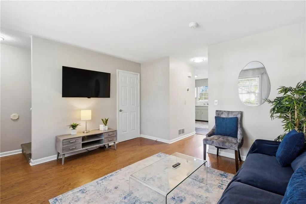 1787 Ridgeway Avenue Nw, Atlanta, Georgia 30318, 4 Bedrooms Bedrooms, 0 ,2 BathroomsBathrooms,Residential,For Sale,1787 Ridgeway Avenue Nw,7732204