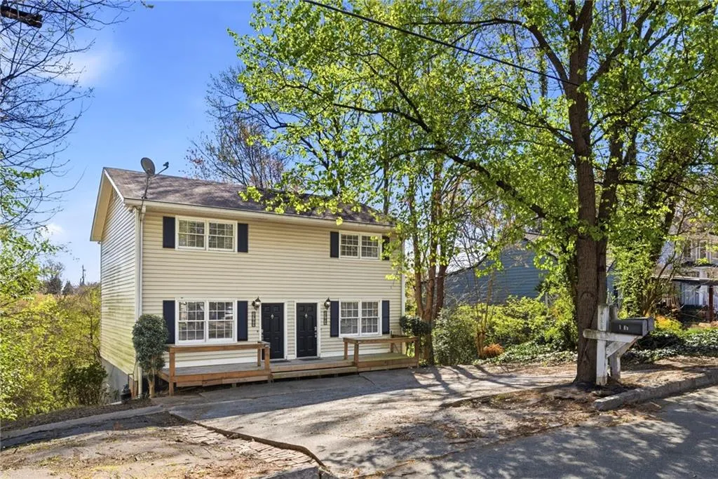 1787 Ridgeway Avenue Nw, Atlanta, Georgia 30318, 4 Bedrooms Bedrooms, 0 ,2 BathroomsBathrooms,Residential,For Sale,1787 Ridgeway Avenue Nw,7732204