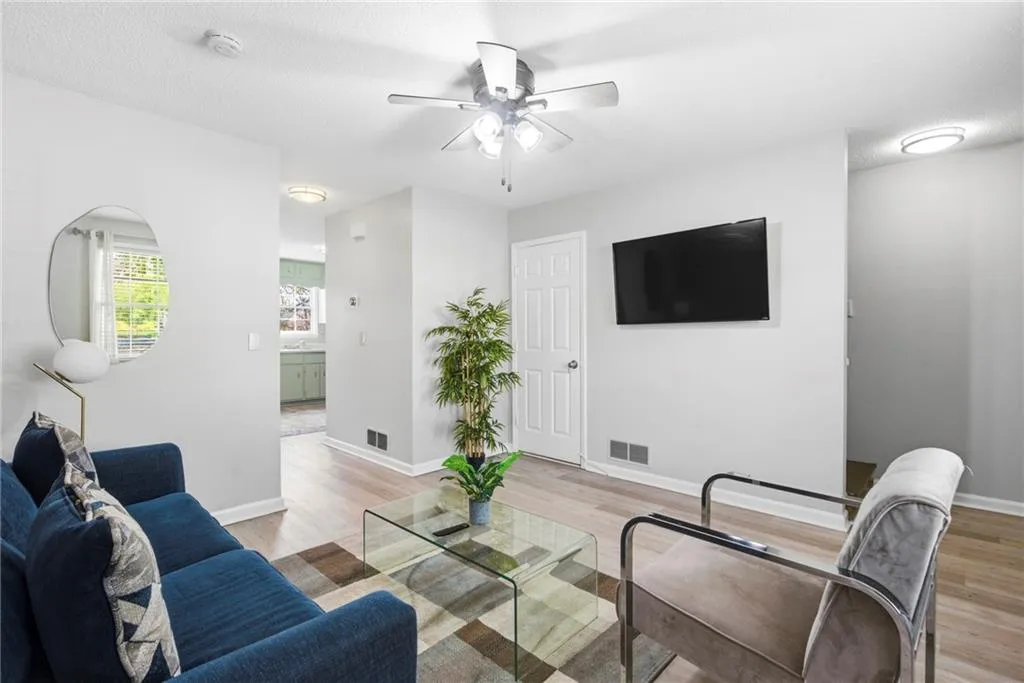 1787 Ridgeway Avenue Nw, Atlanta, Georgia 30318, 4 Bedrooms Bedrooms, 0 ,2 BathroomsBathrooms,Residential,For Sale,1787 Ridgeway Avenue Nw,7732204