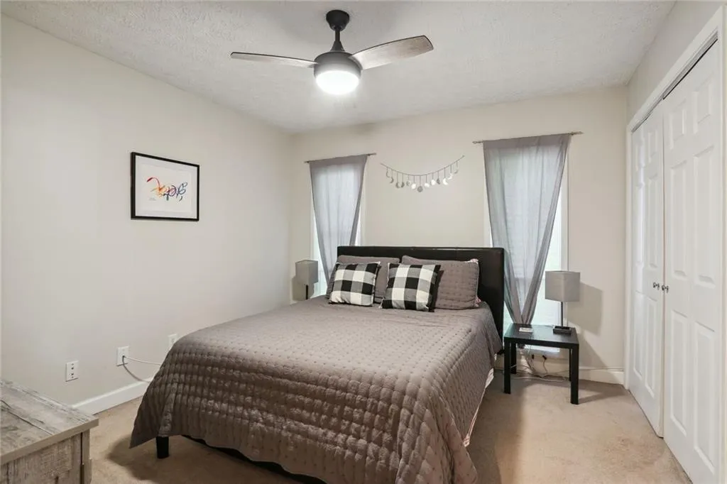 5149 Roswell Road Unit 5, Atlanta, Georgia 30342, 2 Bedrooms Bedrooms, ,2 BathroomsBathrooms,Residential,Sold,5149 Roswell Road Unit 5,7386666