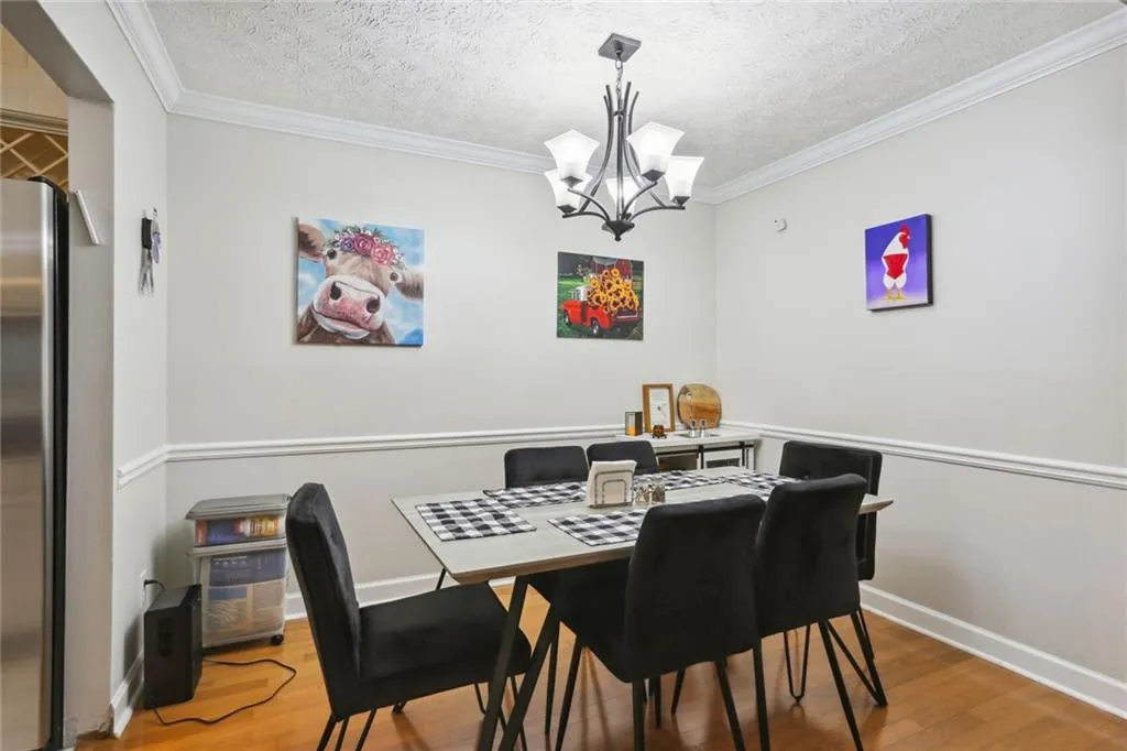 5149 Roswell Road Unit 5, Atlanta, Georgia 30342, 2 Bedrooms Bedrooms, ,2 BathroomsBathrooms,Residential,Sold,5149 Roswell Road Unit 5,7386666