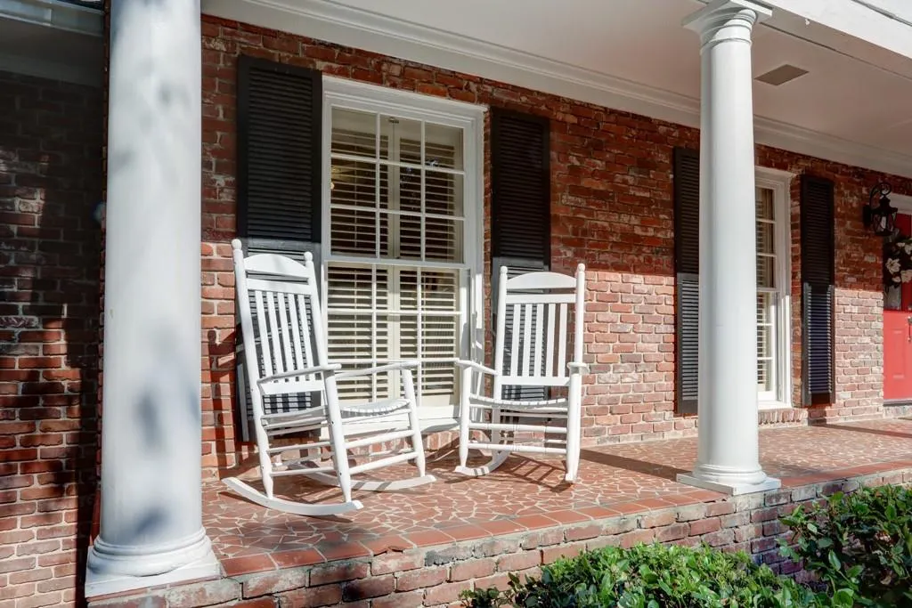 5618 Sherrell Drive, Atlanta, Georgia 30342, 3 Bedrooms Bedrooms, ,2 BathroomsBathrooms,Residential,Sold,5618 Sherrell Drive,6625720