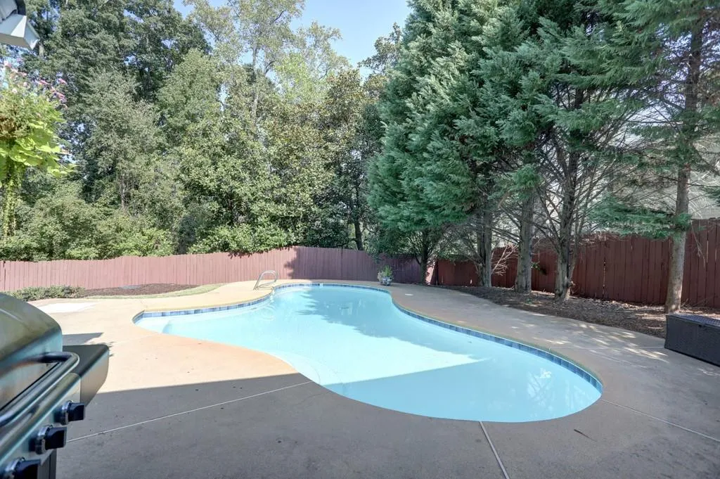 5618 Sherrell Drive, Atlanta, Georgia 30342, 3 Bedrooms Bedrooms, ,2 BathroomsBathrooms,Residential,Sold,5618 Sherrell Drive,6625720