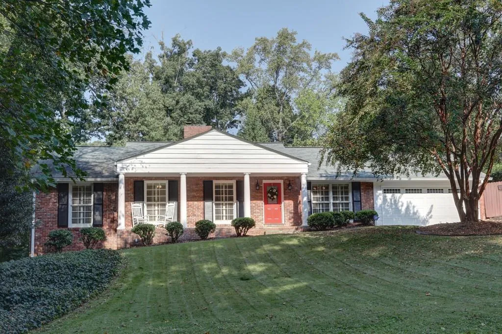 5618 Sherrell Drive, Atlanta, Georgia 30342, 3 Bedrooms Bedrooms, ,2 BathroomsBathrooms,Residential,Sold,5618 Sherrell Drive,6625720