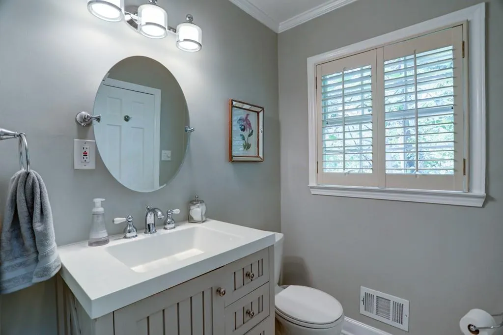 5618 Sherrell Drive, Atlanta, Georgia 30342, 3 Bedrooms Bedrooms, ,2 BathroomsBathrooms,Residential,Sold,5618 Sherrell Drive,6625720