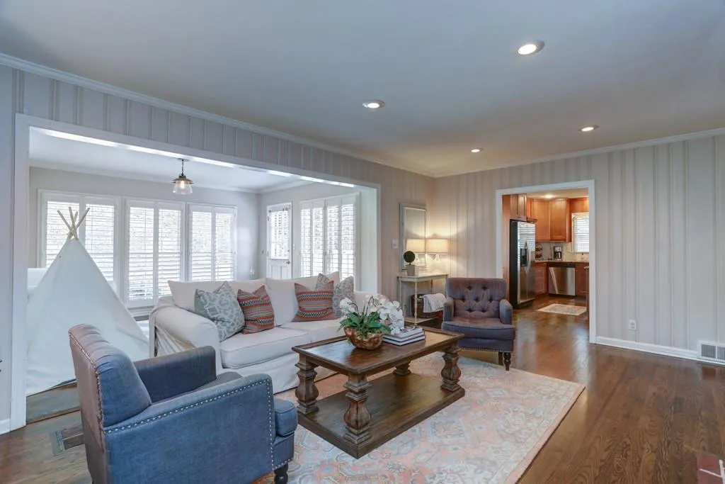 5618 Sherrell Drive, Atlanta, Georgia 30342, 3 Bedrooms Bedrooms, ,2 BathroomsBathrooms,Residential,Sold,5618 Sherrell Drive,6625720