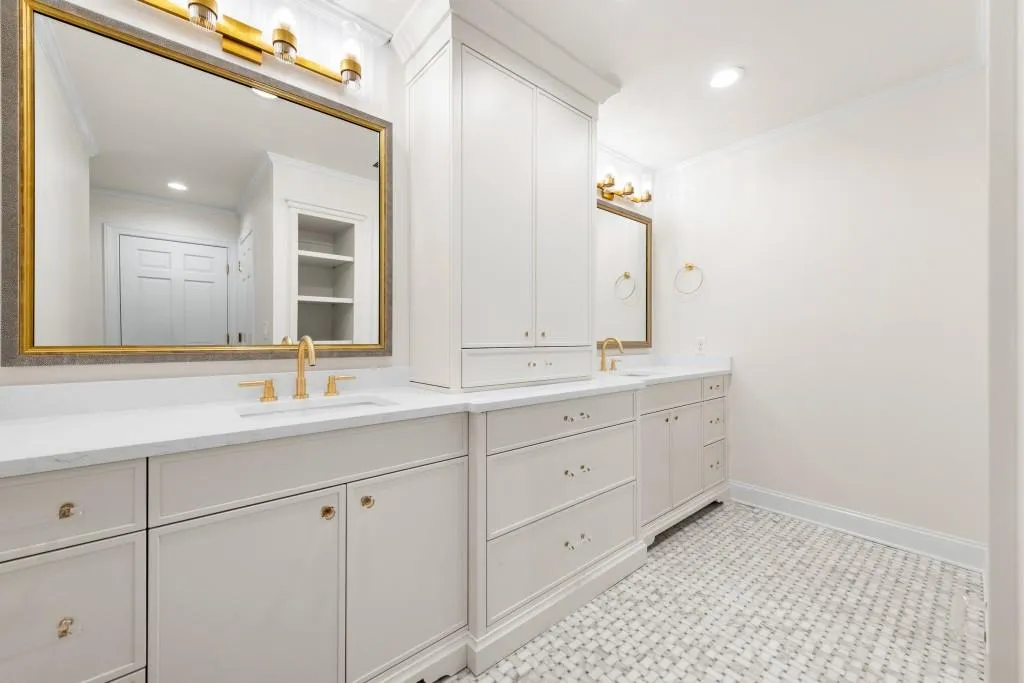 1 Mooregate Square, Atlanta, Georgia 30327, 3 Bedrooms Bedrooms, ,2 BathroomsBathrooms,Residential,For Sale,1 Mooregate Square,7549788