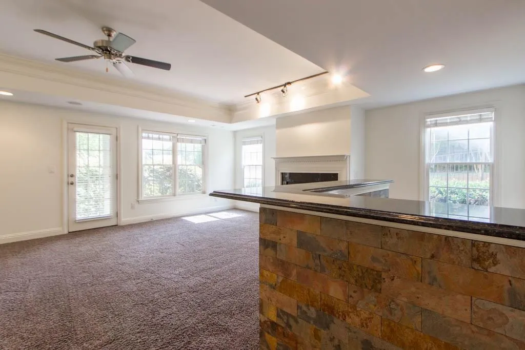 226 Meeting Lane Unit 45, Atlanta, Georgia 30342, 4 Bedrooms Bedrooms, ,3 BathroomsBathrooms,Residential,Sold,226 Meeting Lane Unit 45,5732641