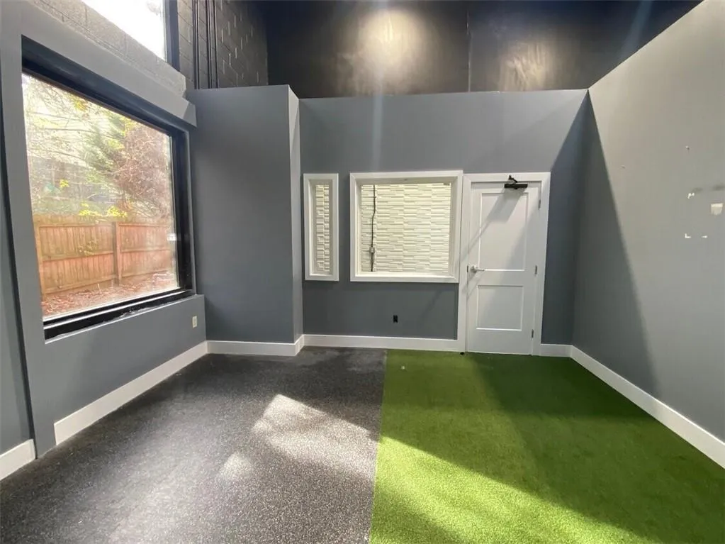 1422 Woodmont Lane Nw Unit 3, Atlanta, Georgia 30318, ,Commercial Sale,For Sale,1422 Woodmont Lane Nw Unit 3,7663550