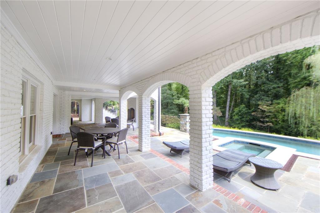 5535 Mount Vernon Parkway, Sandy Springs, Georgia 30327, 5 Bedrooms Bedrooms, ,5 BathroomsBathrooms,Residential,Sold,5535 Mount Vernon Parkway,7274893