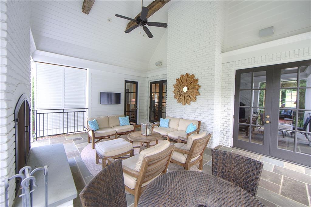 5535 Mount Vernon Parkway, Sandy Springs, Georgia 30327, 5 Bedrooms Bedrooms, ,5 BathroomsBathrooms,Residential,Sold,5535 Mount Vernon Parkway,7274893