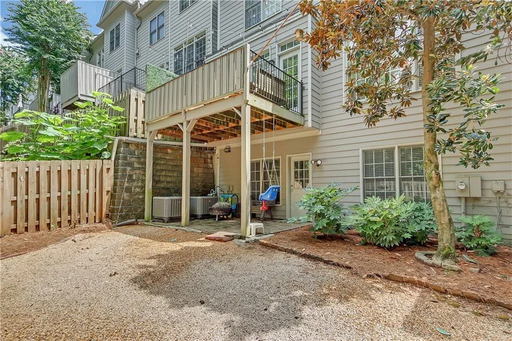 190 Meeting Lane Unit 36, Atlanta, Georgia 30342, 4 Bedrooms Bedrooms, ,4 BathroomsBathrooms,Residential,Sold,190 Meeting Lane Unit 36,7425478