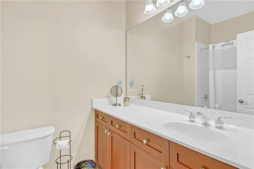 190 Meeting Lane Unit 36, Atlanta, Georgia 30342, 4 Bedrooms Bedrooms, ,4 BathroomsBathrooms,Residential,Sold,190 Meeting Lane Unit 36,7425478