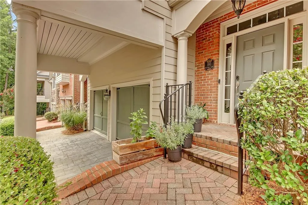 190 Meeting Lane Unit 36, Atlanta, Georgia 30342, 4 Bedrooms Bedrooms, ,4 BathroomsBathrooms,Residential,Sold,190 Meeting Lane Unit 36,7425478