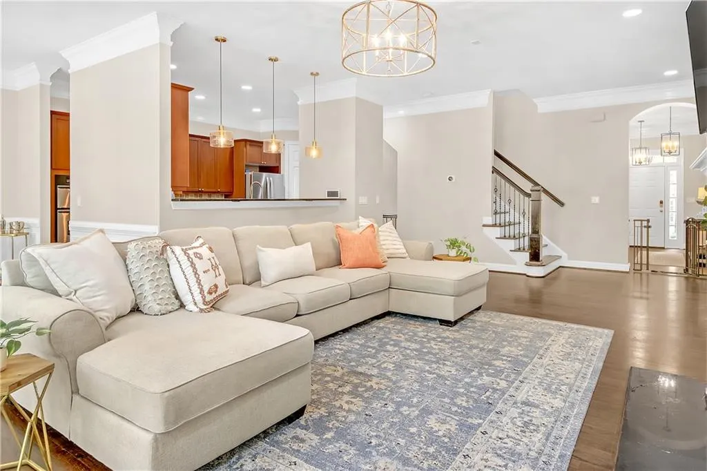 190 Meeting Lane Unit 36, Atlanta, Georgia 30342, 4 Bedrooms Bedrooms, ,4 BathroomsBathrooms,Residential,Sold,190 Meeting Lane Unit 36,7425478