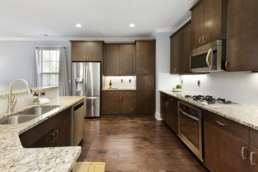 7700 Glisten Avenue, Sandy Springs, Georgia 30328, 4 Bedrooms Bedrooms, ,3 BathroomsBathrooms,Residential,Sold,7700 Glisten Avenue,7336311