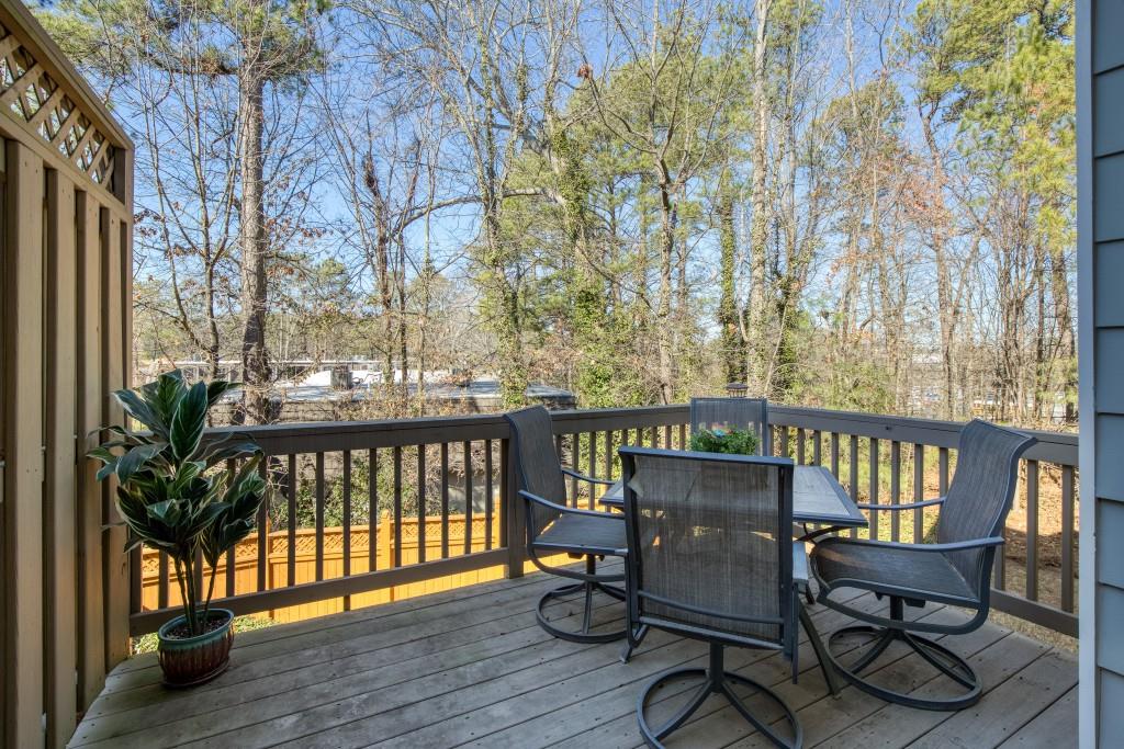 7700 Glisten Avenue, Sandy Springs, Georgia 30328, 4 Bedrooms Bedrooms, ,3 BathroomsBathrooms,Residential,Sold,7700 Glisten Avenue,7336311