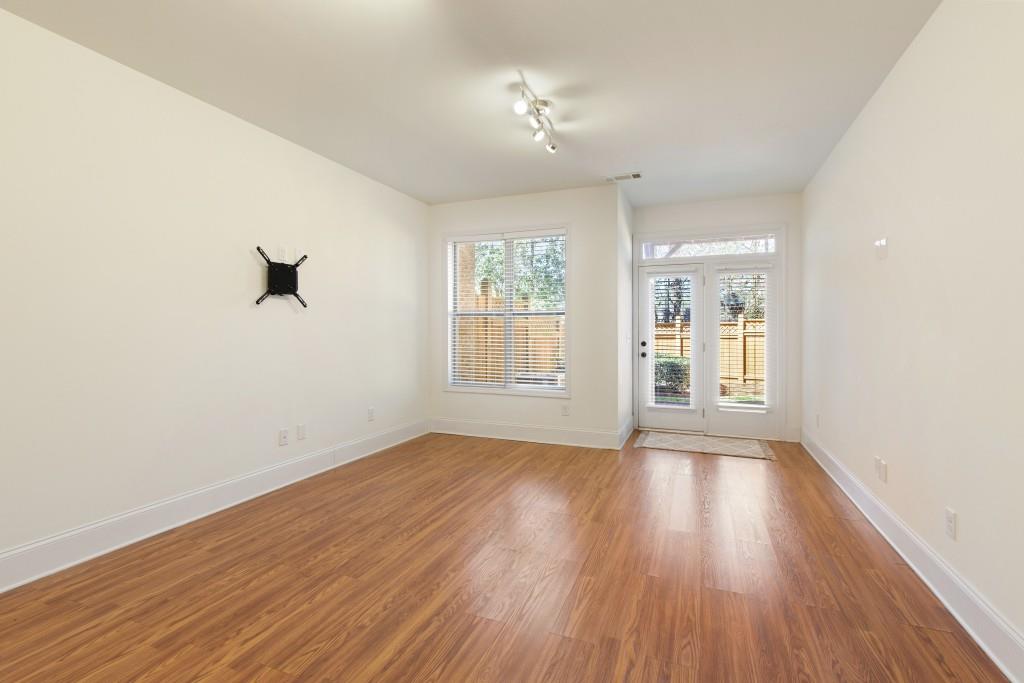 7700 Glisten Avenue, Sandy Springs, Georgia 30328, 4 Bedrooms Bedrooms, ,3 BathroomsBathrooms,Residential,Sold,7700 Glisten Avenue,7336311