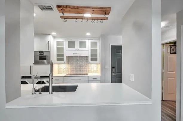 1074 Peachtree Walk Ne Unit B504, Atlanta, Georgia 30309, 2 Bedrooms Bedrooms, ,2 BathroomsBathrooms,Residential,For Sale,1074 Peachtree Walk Ne Unit B504,7631545