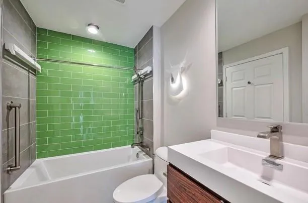 1074 Peachtree Walk Ne Unit B504, Atlanta, Georgia 30309, 2 Bedrooms Bedrooms, ,2 BathroomsBathrooms,Residential,For Sale,1074 Peachtree Walk Ne Unit B504,7631545