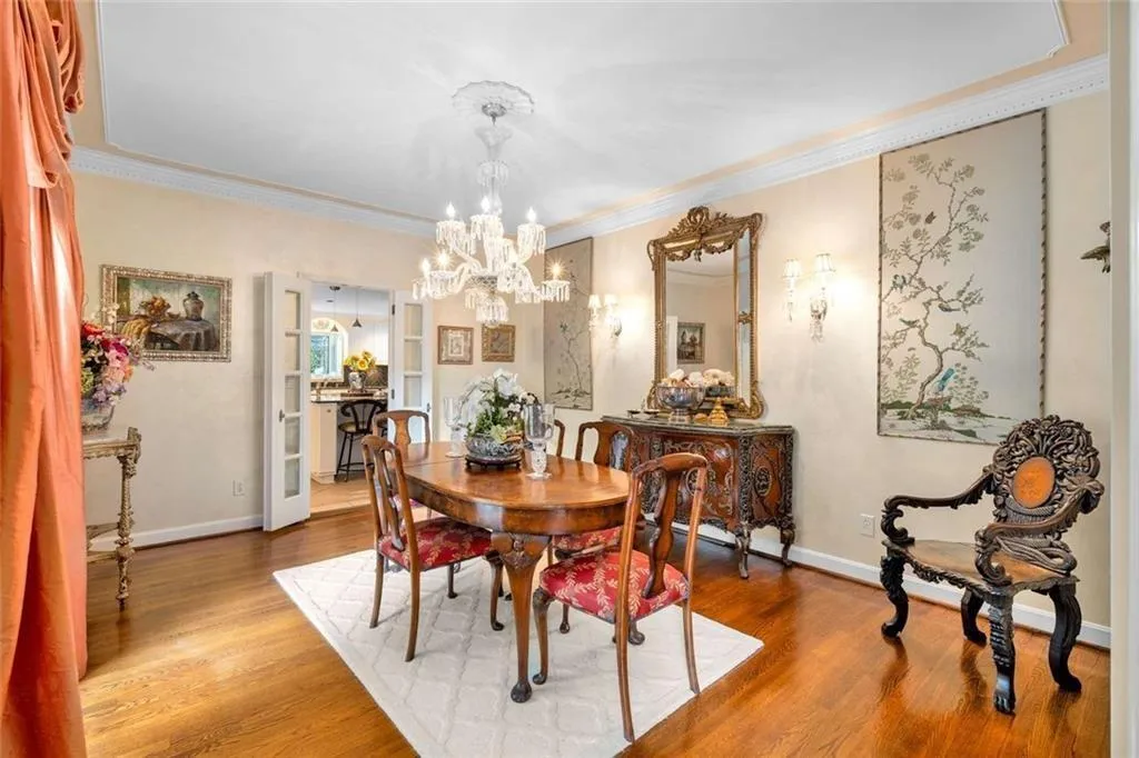 760 Weatherly Lane Nw, Atlanta, Georgia 30328, 6 Bedrooms Bedrooms, ,4 BathroomsBathrooms,Residential,For Sale,760 Weatherly Lane Nw,7649838