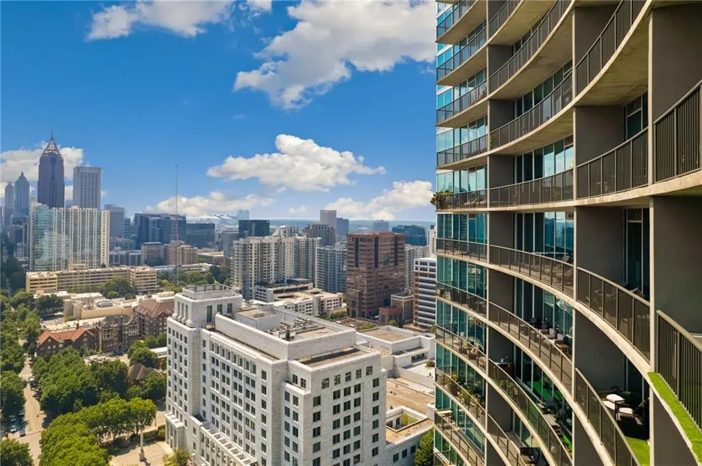 1080 Peachtree Street Ne Unit 2907, Atlanta, Georgia 30309, 1 Bedroom Bedrooms, ,1 BathroomBathrooms,Residential,For Sale,1080 Peachtree Street Ne Unit 2907,7645817