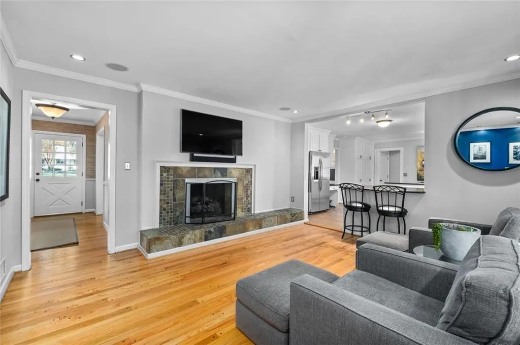 5161 Timber Trail S, Sandy Springs, Georgia 30342, 3 Bedrooms Bedrooms, ,2 BathroomsBathrooms,Residential,Sold,5161 Timber Trail S,7140778