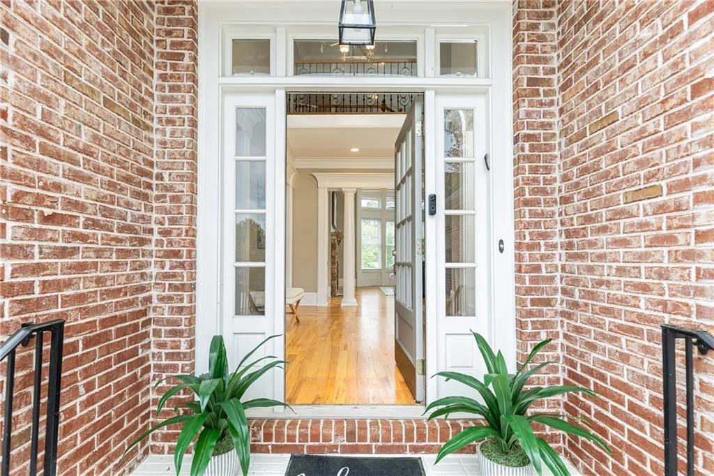 120 Windsor Cove, Atlanta, Georgia 30328, 5 Bedrooms Bedrooms, ,5 BathroomsBathrooms,Residential,Sold,120 Windsor Cove,7545175