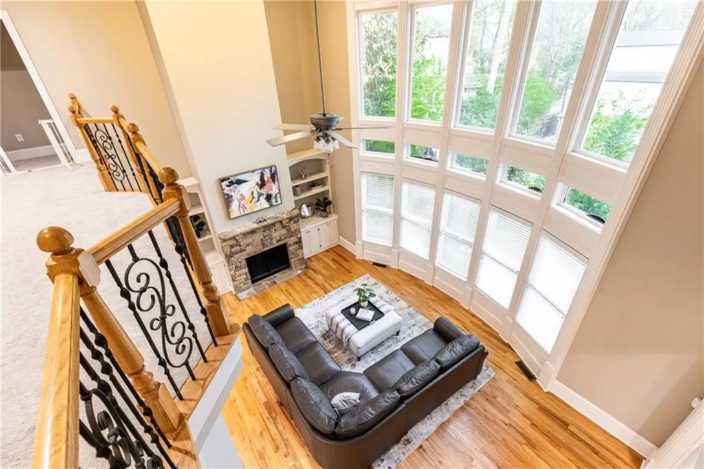 120 Windsor Cove, Atlanta, Georgia 30328, 5 Bedrooms Bedrooms, ,5 BathroomsBathrooms,Residential,Sold,120 Windsor Cove,7545175