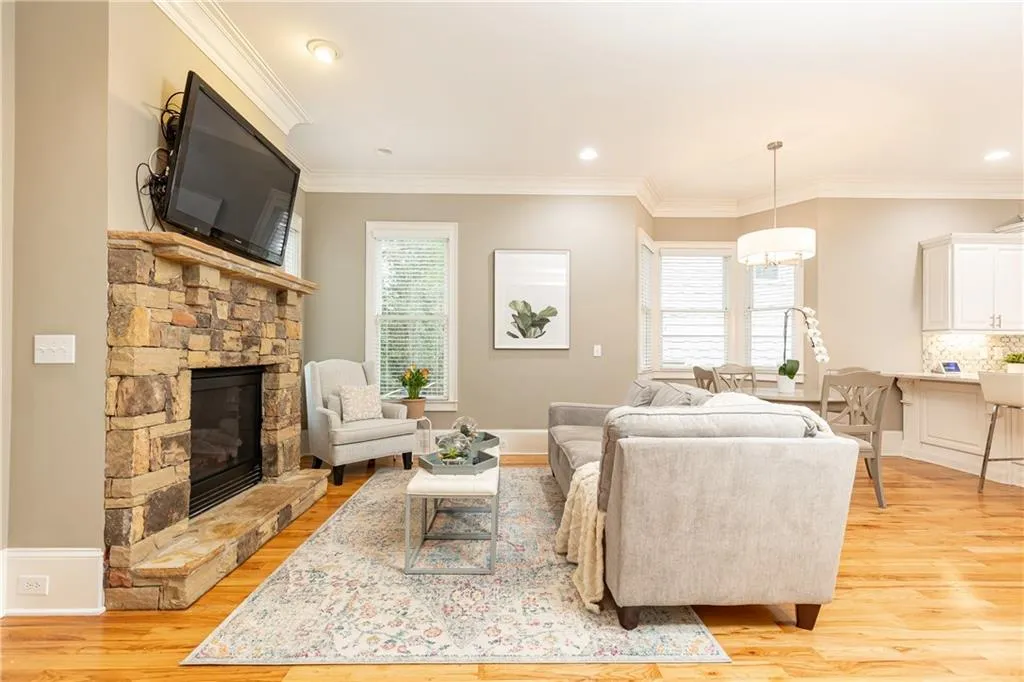 120 Windsor Cove, Atlanta, Georgia 30328, 5 Bedrooms Bedrooms, ,5 BathroomsBathrooms,Residential,Sold,120 Windsor Cove,7545175