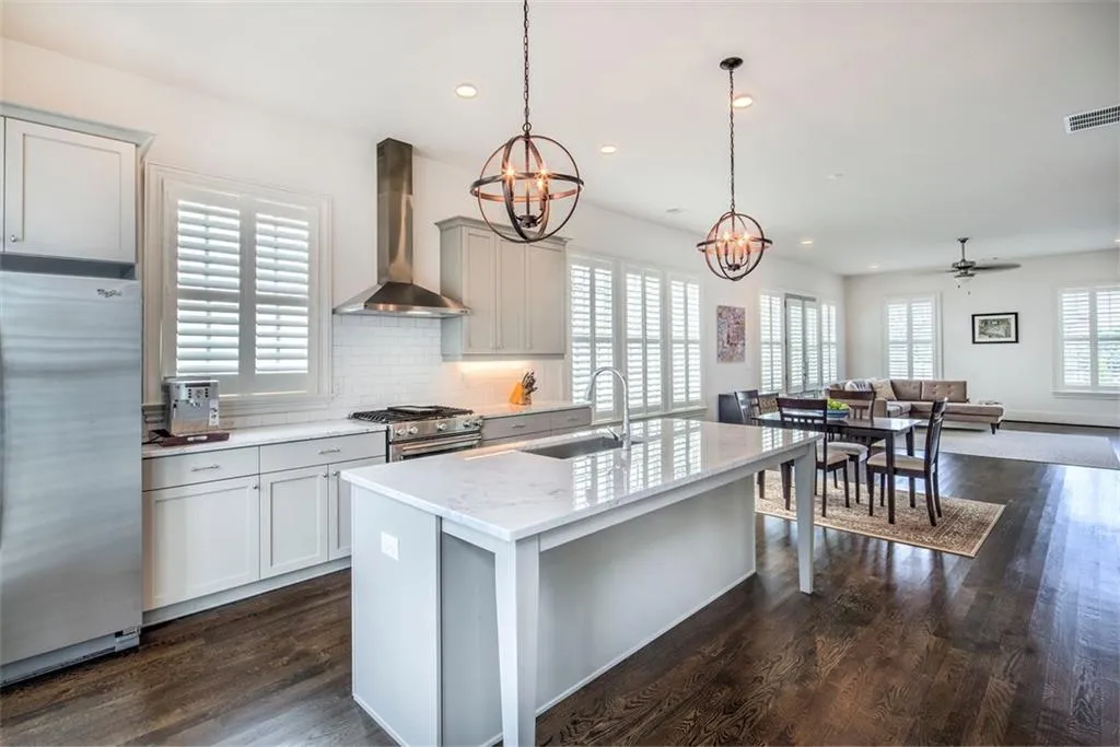 2163 Niles Place Ne, Atlanta, Georgia 30324, 4 Bedrooms Bedrooms, ,3 BathroomsBathrooms,Residential,Sold,2163 Niles Place Ne,5878127