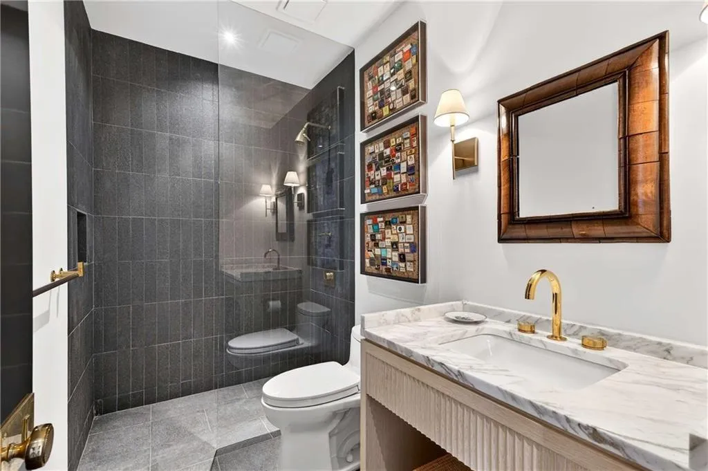 2575 Peachtree Road Ne Unit 18c, Atlanta, Georgia 30305, 2 Bedrooms Bedrooms, 0 ,2 BathroomsBathrooms,Residential,For Sale,2575 Peachtree Road Ne Unit 18c,7706766