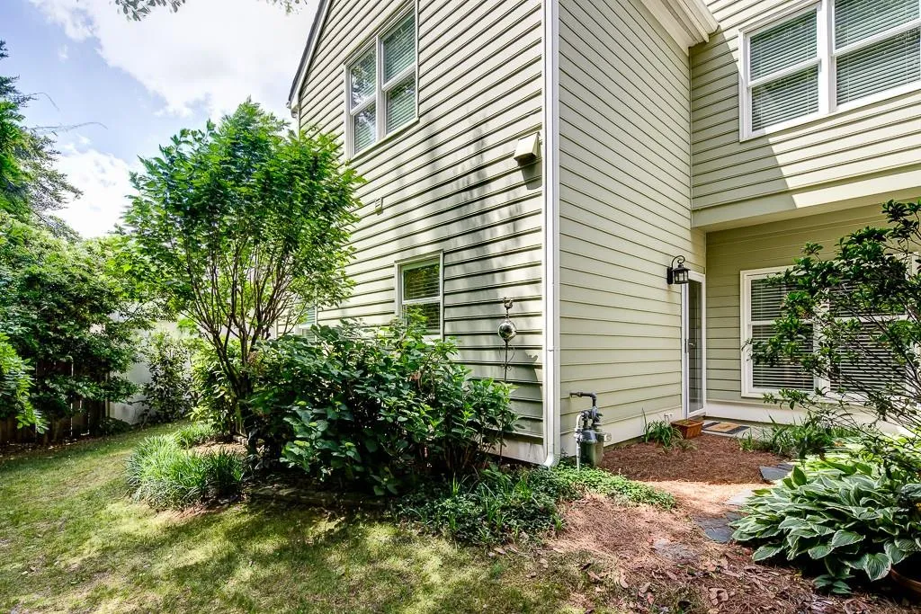 47 Vernon Glen Court, Dunwoody, Georgia 30338, 3 Bedrooms Bedrooms, ,2 BathroomsBathrooms,Residential,Sold,47 Vernon Glen Court,5688633