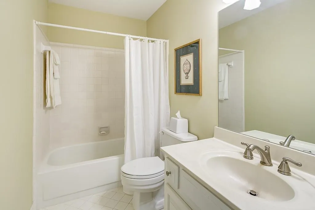 47 Vernon Glen Court, Dunwoody, Georgia 30338, 3 Bedrooms Bedrooms, ,2 BathroomsBathrooms,Residential,Sold,47 Vernon Glen Court,5688633