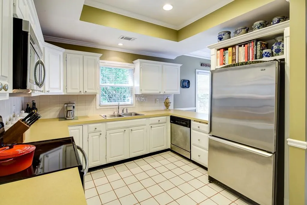 47 Vernon Glen Court, Dunwoody, Georgia 30338, 3 Bedrooms Bedrooms, ,2 BathroomsBathrooms,Residential,Sold,47 Vernon Glen Court,5688633