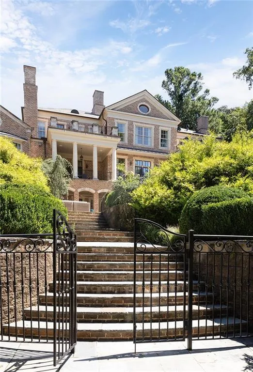 3560 Ridgewood Road Nw, Atlanta, Georgia 30327, 7 Bedrooms Bedrooms, ,9 BathroomsBathrooms,Residential,For Sale,3560 Ridgewood Road Nw,7641455