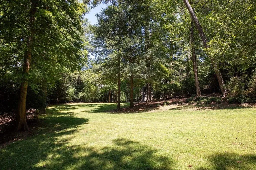 3560 Ridgewood Road Nw, Atlanta, Georgia 30327, 7 Bedrooms Bedrooms, ,9 BathroomsBathrooms,Residential,For Sale,3560 Ridgewood Road Nw,7641455