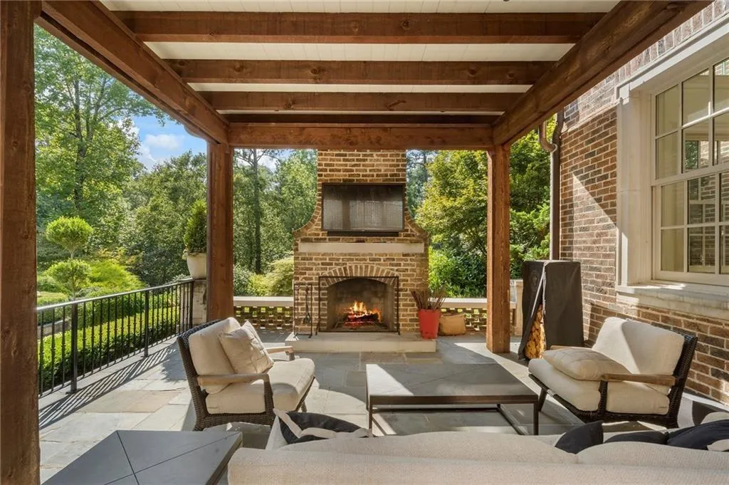 3560 Ridgewood Road Nw, Atlanta, Georgia 30327, 7 Bedrooms Bedrooms, ,9 BathroomsBathrooms,Residential,For Sale,3560 Ridgewood Road Nw,7641455
