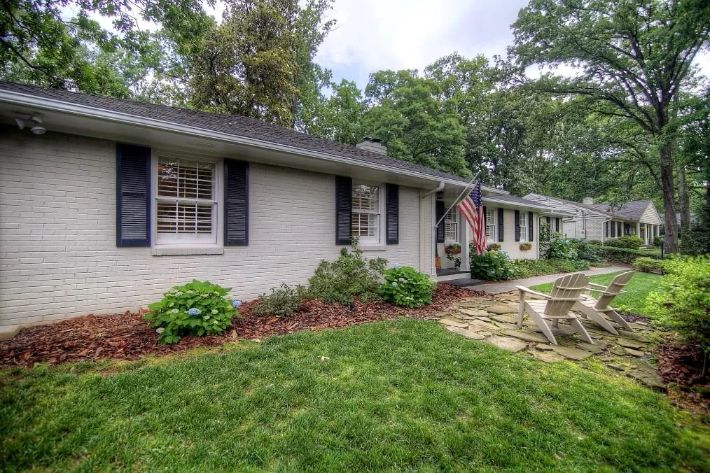 510 Forest Hills Drive, Atlanta, Georgia 30342, 3 Bedrooms Bedrooms, ,2 BathroomsBathrooms,Residential,Sold,510 Forest Hills Drive,5694052