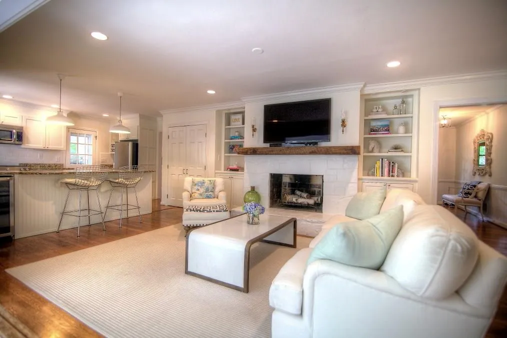 510 Forest Hills Drive, Atlanta, Georgia 30342, 3 Bedrooms Bedrooms, ,2 BathroomsBathrooms,Residential,Sold,510 Forest Hills Drive,5694052