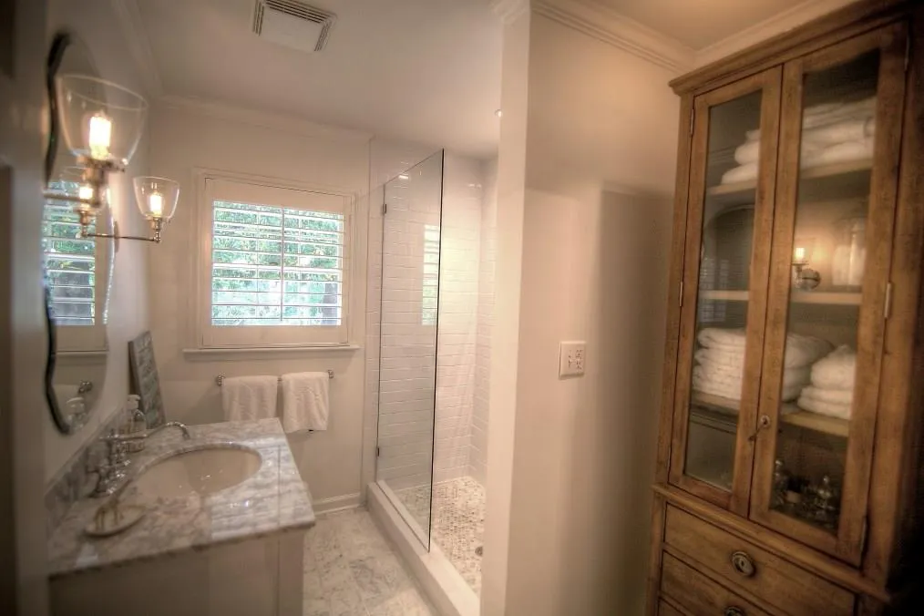510 Forest Hills Drive, Atlanta, Georgia 30342, 3 Bedrooms Bedrooms, ,2 BathroomsBathrooms,Residential,Sold,510 Forest Hills Drive,5694052