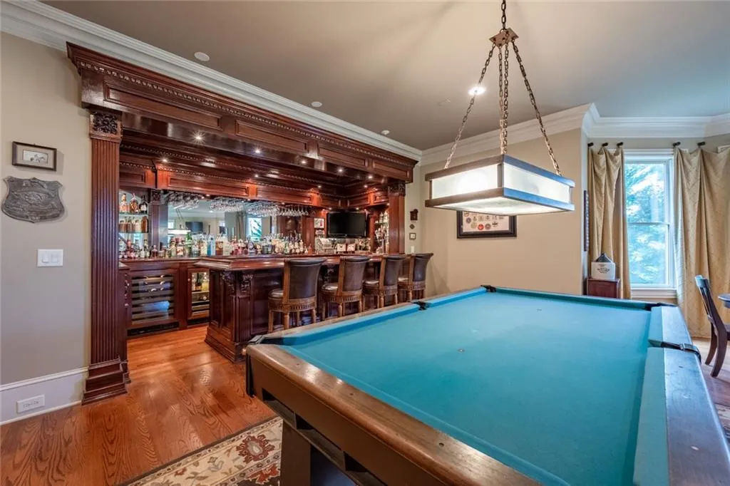 366 Stables Court, Sandy Springs, Georgia 30350, 7 Bedrooms Bedrooms, ,5 BathroomsBathrooms,Residential,Sold,366 Stables Court,6705243