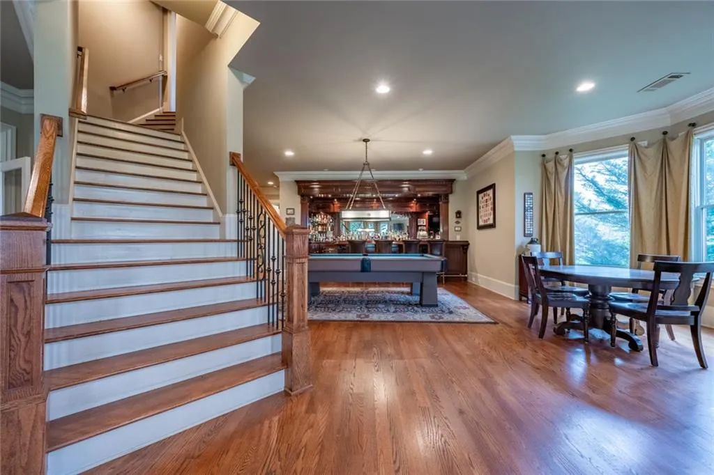 366 Stables Court, Sandy Springs, Georgia 30350, 7 Bedrooms Bedrooms, ,5 BathroomsBathrooms,Residential,Sold,366 Stables Court,6705243