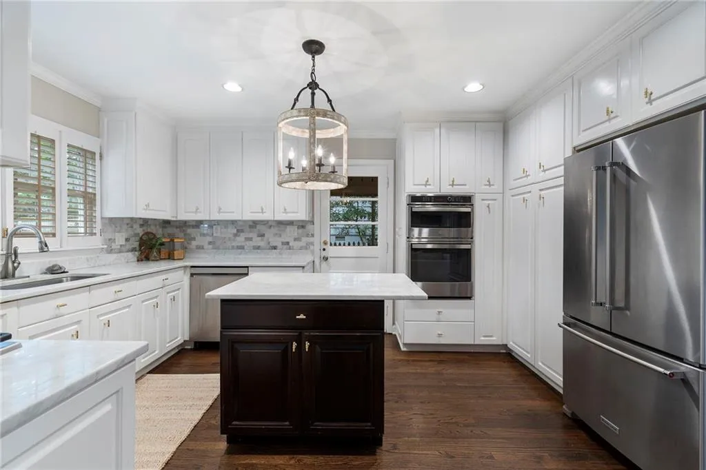 82 Lakeland Drive Nw, Atlanta, Georgia 30305, 3 Bedrooms Bedrooms, ,3 BathroomsBathrooms,Residential,For Sale,82 Lakeland Drive Nw,7628156