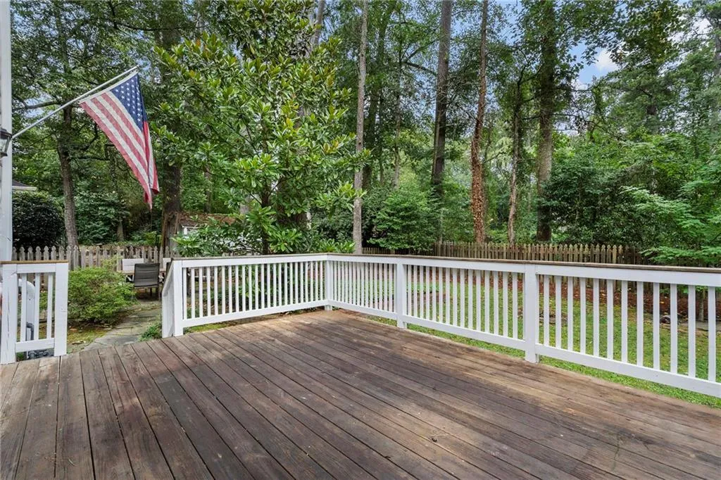 82 Lakeland Drive Nw, Atlanta, Georgia 30305, 3 Bedrooms Bedrooms, ,3 BathroomsBathrooms,Residential,For Sale,82 Lakeland Drive Nw,7628156