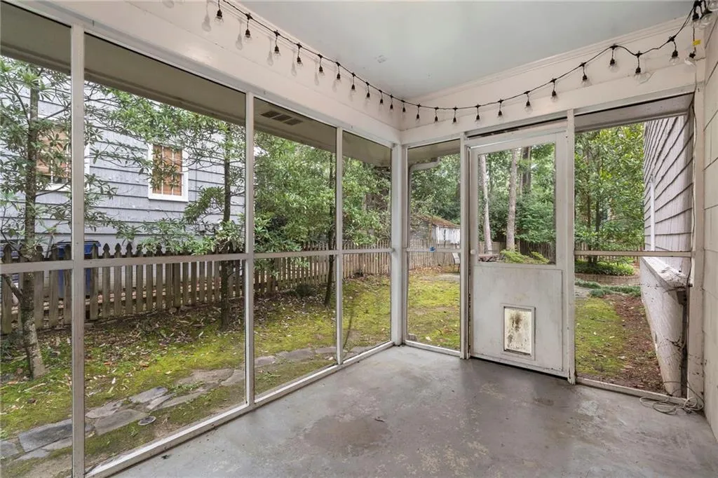 82 Lakeland Drive Nw, Atlanta, Georgia 30305, 3 Bedrooms Bedrooms, ,3 BathroomsBathrooms,Residential,For Sale,82 Lakeland Drive Nw,7628156