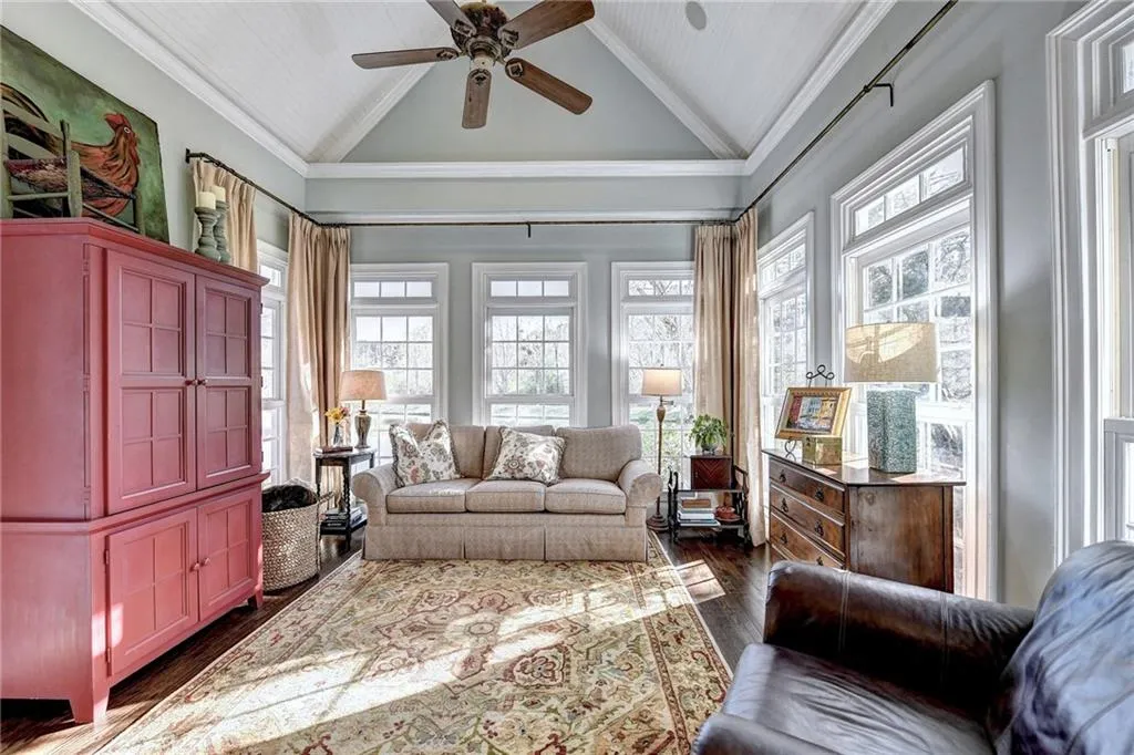 535 Avignon Court, Sandy Springs, Georgia 30350, 5 Bedrooms Bedrooms, ,4 BathroomsBathrooms,Residential,Sold,535 Avignon Court,7026937