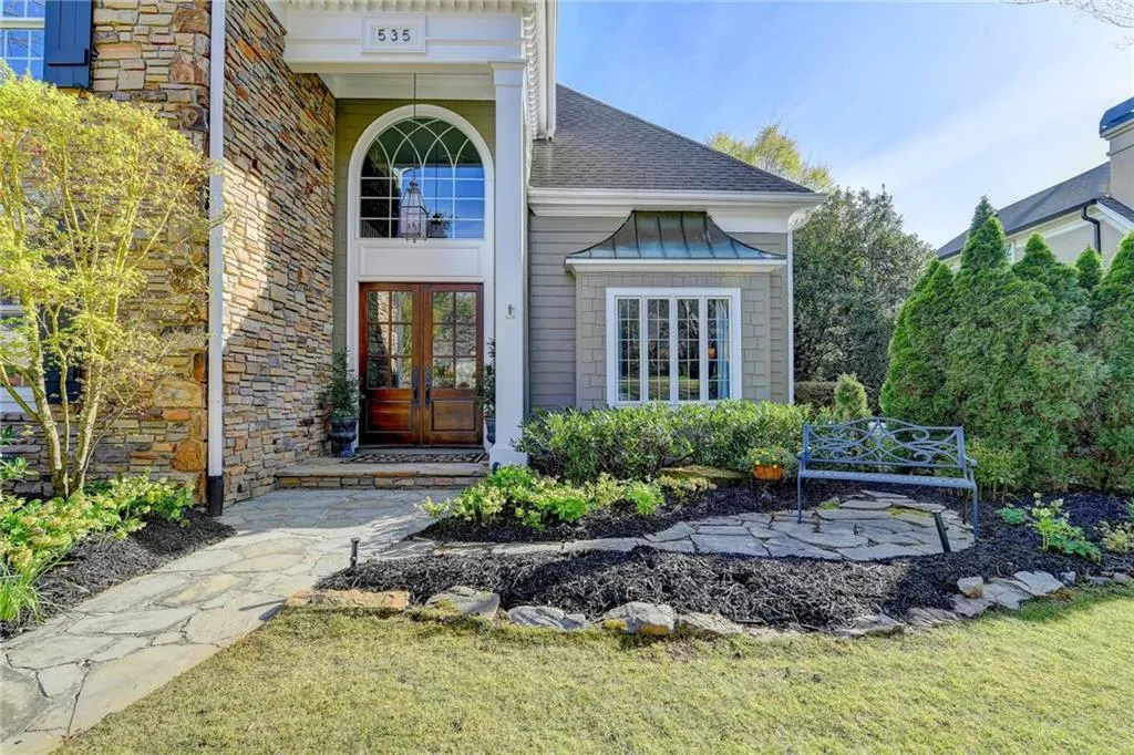 535 Avignon Court, Sandy Springs, Georgia 30350, 5 Bedrooms Bedrooms, ,4 BathroomsBathrooms,Residential,Sold,535 Avignon Court,7026937