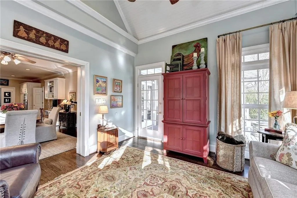 535 Avignon Court, Sandy Springs, Georgia 30350, 5 Bedrooms Bedrooms, ,4 BathroomsBathrooms,Residential,Sold,535 Avignon Court,7026937