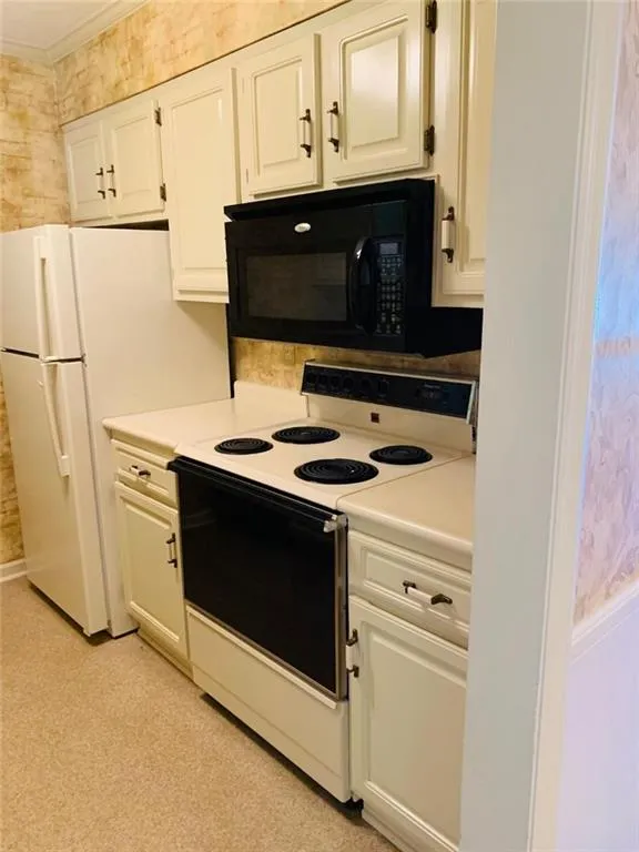 6205 Park Avenue Unit 2, Atlanta, Georgia 30342, 2 Bedrooms Bedrooms, ,1 BathroomBathrooms,Residential,Sold,6205 Park Avenue Unit 2,6762581